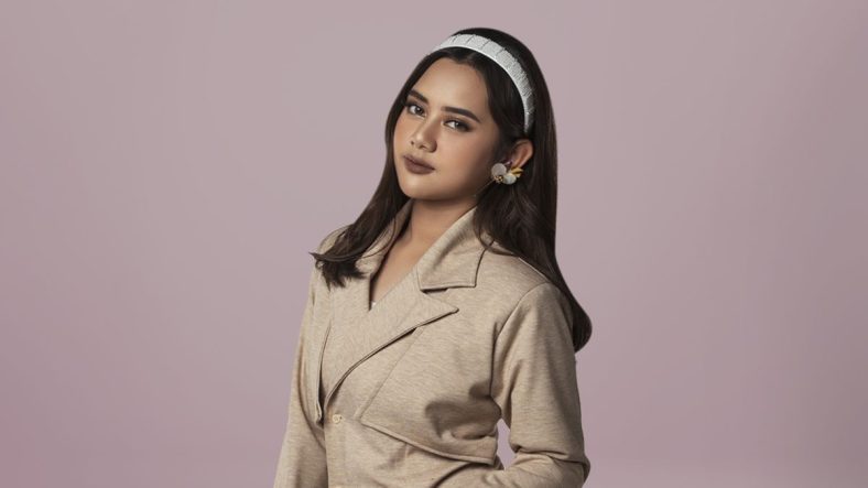 “Cukup” – Jeritan Hati yang Terlalu Lama Bertahan Sendiri